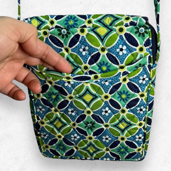 Vera Bradley Daisy Daisy Retired Mini Hipster Crossbody Bag‎ Purse Stained - Picture 2 of 9